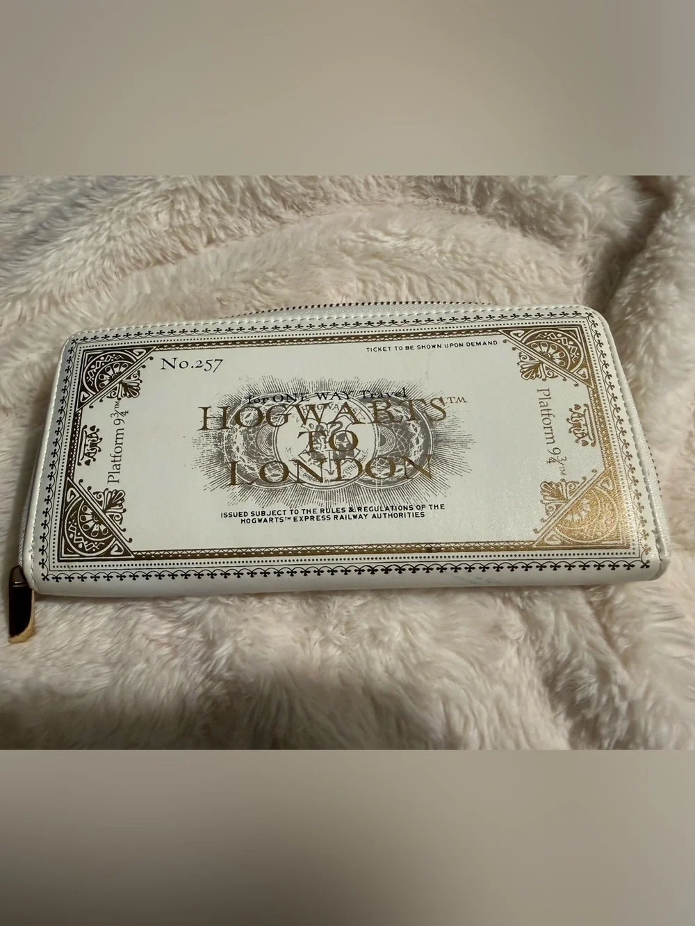 Universal Studios White and Gold 'Hogwarts to London' Statement Clutch Wallet